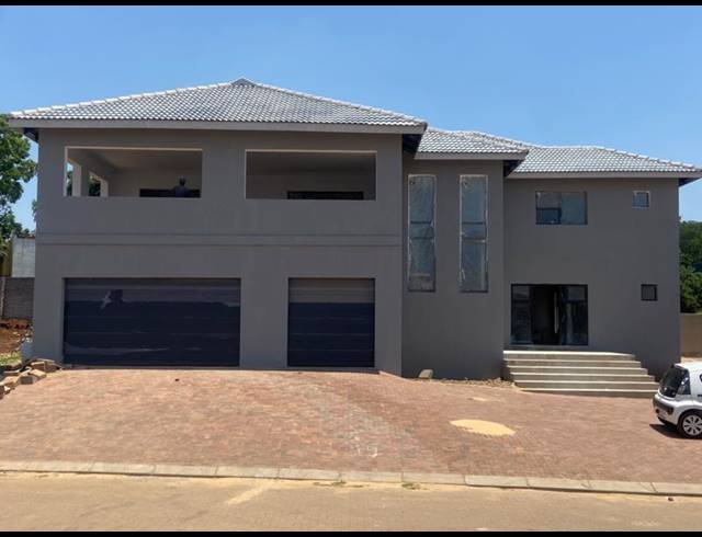 4 BEDROOM HOUSE FOR SALE IN RUIMSIG